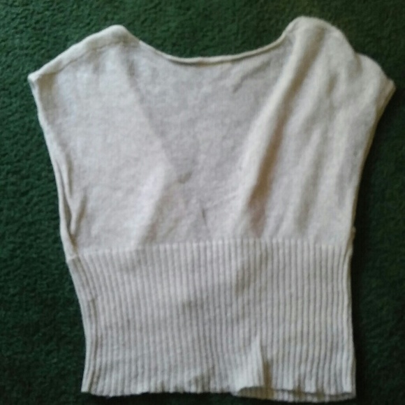 Old Navy sleeveless top - Picture 2 of 8